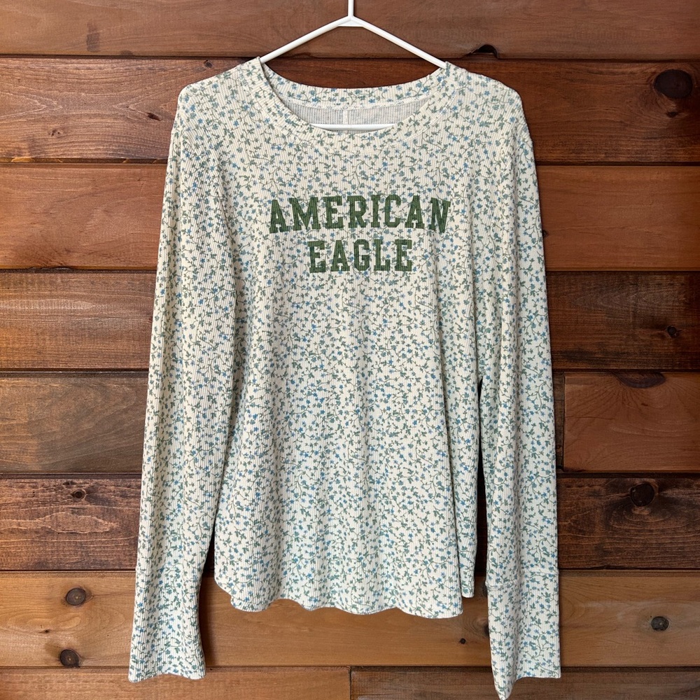American Eagle Outfitters Green Floral Long Sleeve Tee